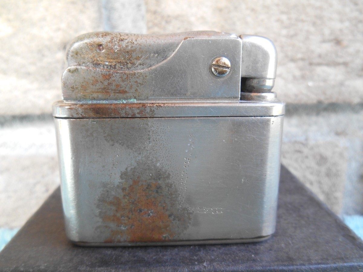 RARE VINTAGE SOLIS ZUNDER GHB GERMANT CIGARETTE LIGHTER. NO