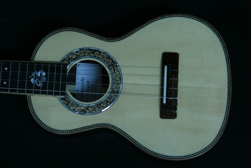 Tatsuro Furubayashi RCT-04SP Concert Ukulele Pine & Rosewood New - Afbeelding 4 van 6