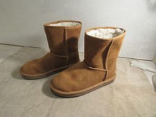 Koolaburra by UGG Victoria Chestnut Suede Boots Size 2