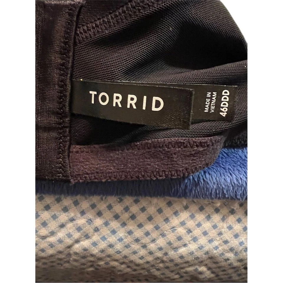 Sujetador Torrid Lentejuelas Adornado 46DDD Multicolor Con Aros Impresionante Convertible  Foto 3 de 4