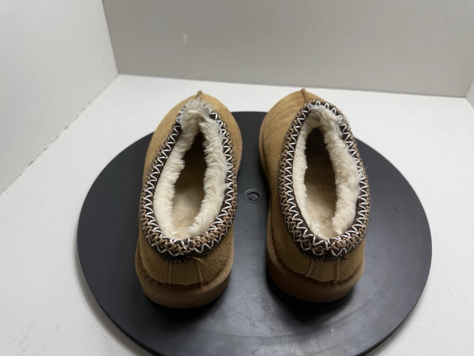 Mocasín UGG Australia Woodlyn gamuza castaño talla para mujer Foto 4 de 4