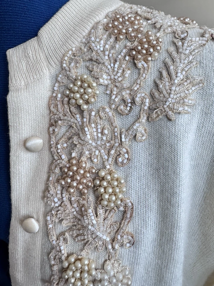 Cárdigan suéter vintage I. Magnin para Ballantyne de cachemir puro con cuentas Escocia Foto 3 de 4