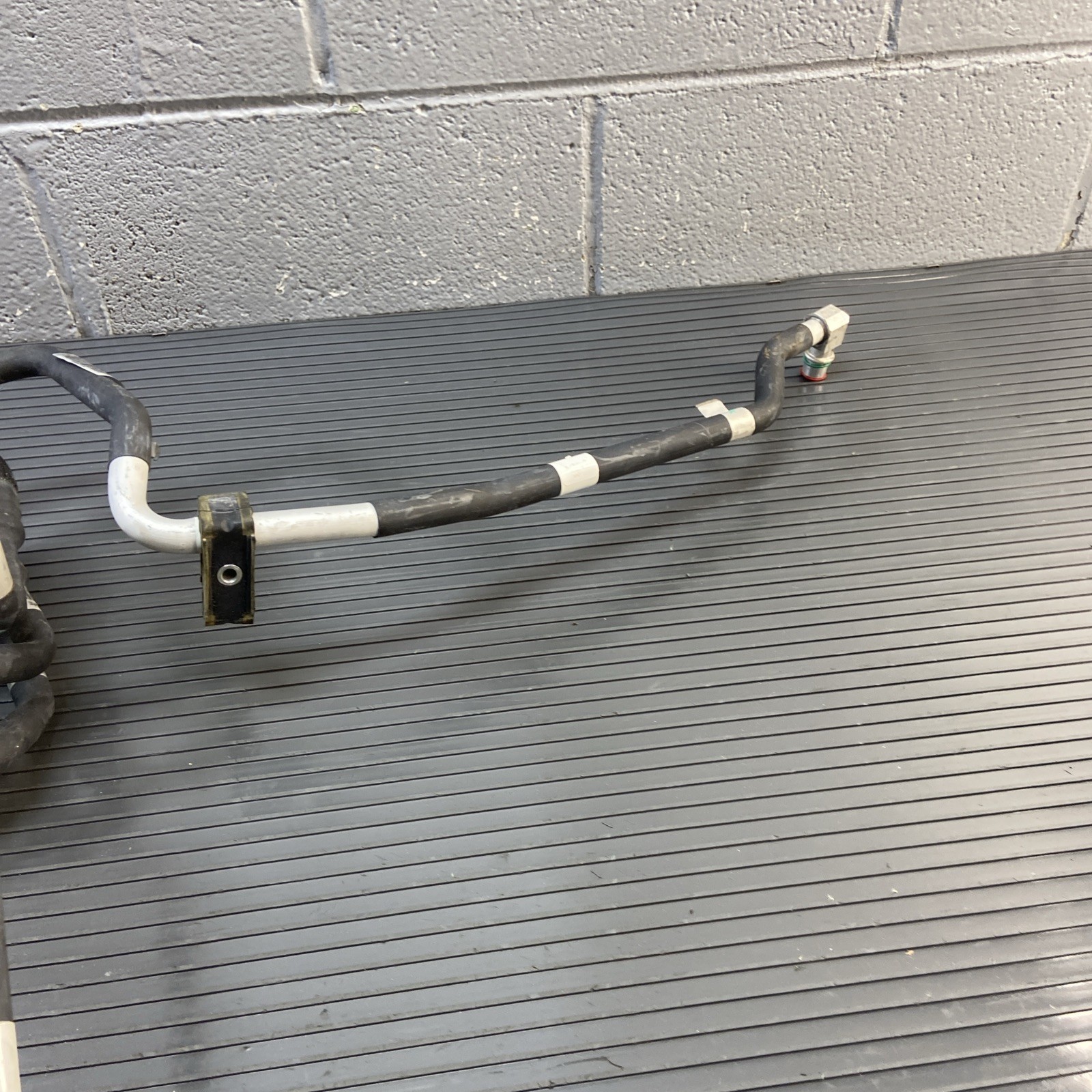 2018-2020 Ferrari Portofino F164 2.9L RWD Transmission Oil Cooler 326420 OEM