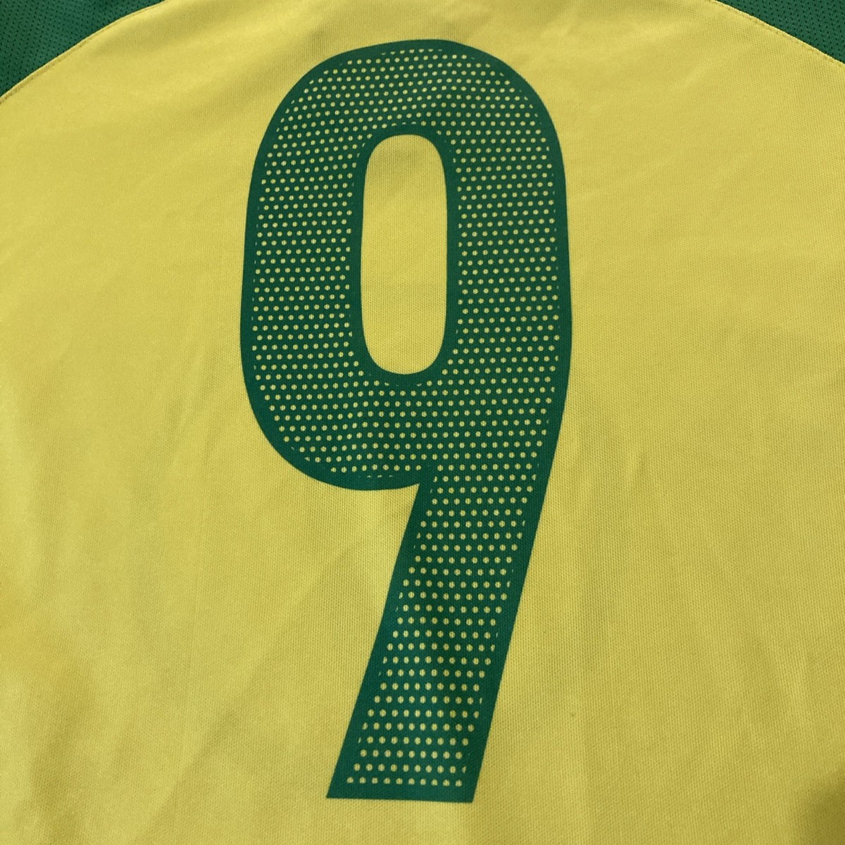 BRAZIL 2004 2006 HOME SHIRT JERSEY NIKE sz M MEN #9 RONALDO