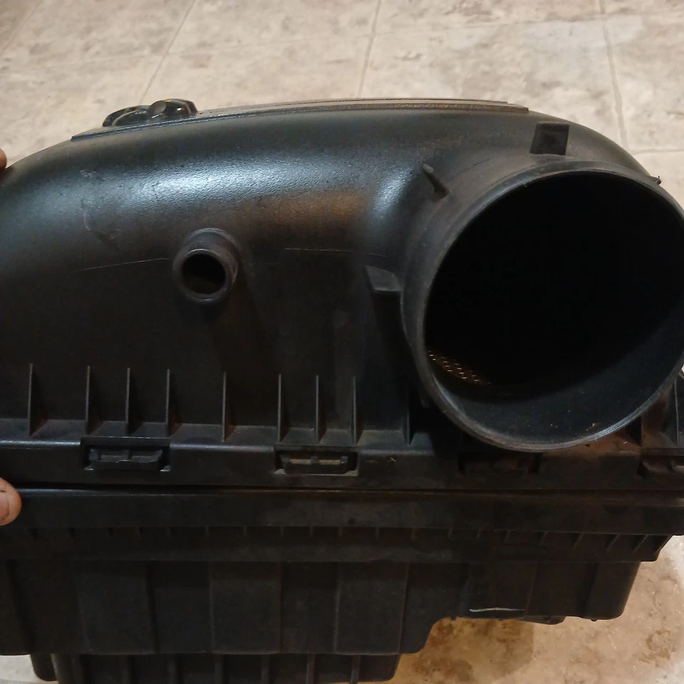 Dodge Ram 1500 2002-2003 5,7 L OEM filtro de aire caja F4101 DG1 Foto 2 de 4