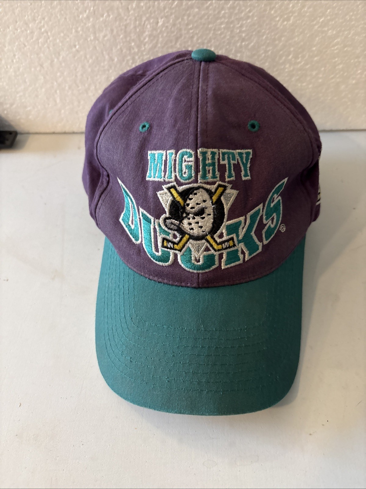 Vintage Anaheim Mighty Ducks Snapback Hat Disney NHL