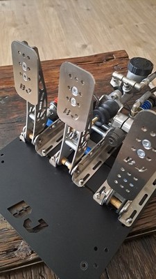 Simracing BJ Steel GT Hydraulik Pedal-Set mit Platte