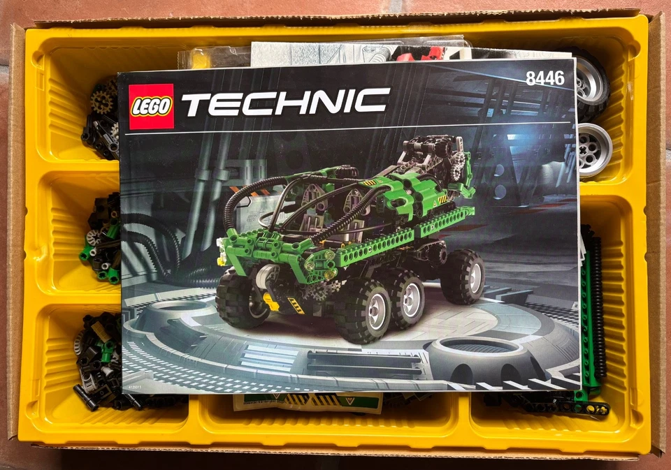 LEGO Technic 8446 Crane Truck, photo 3 sur 5