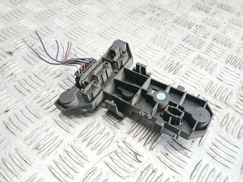 Volkswagen Golf IV 1998 Diesel Glühbirnenhalter Heckleuchte 1J6945257 UST131105