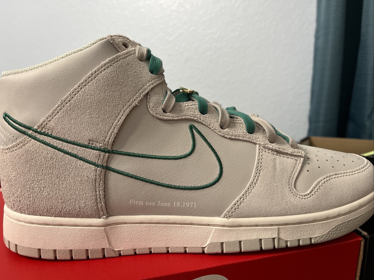 nike dunk bone green