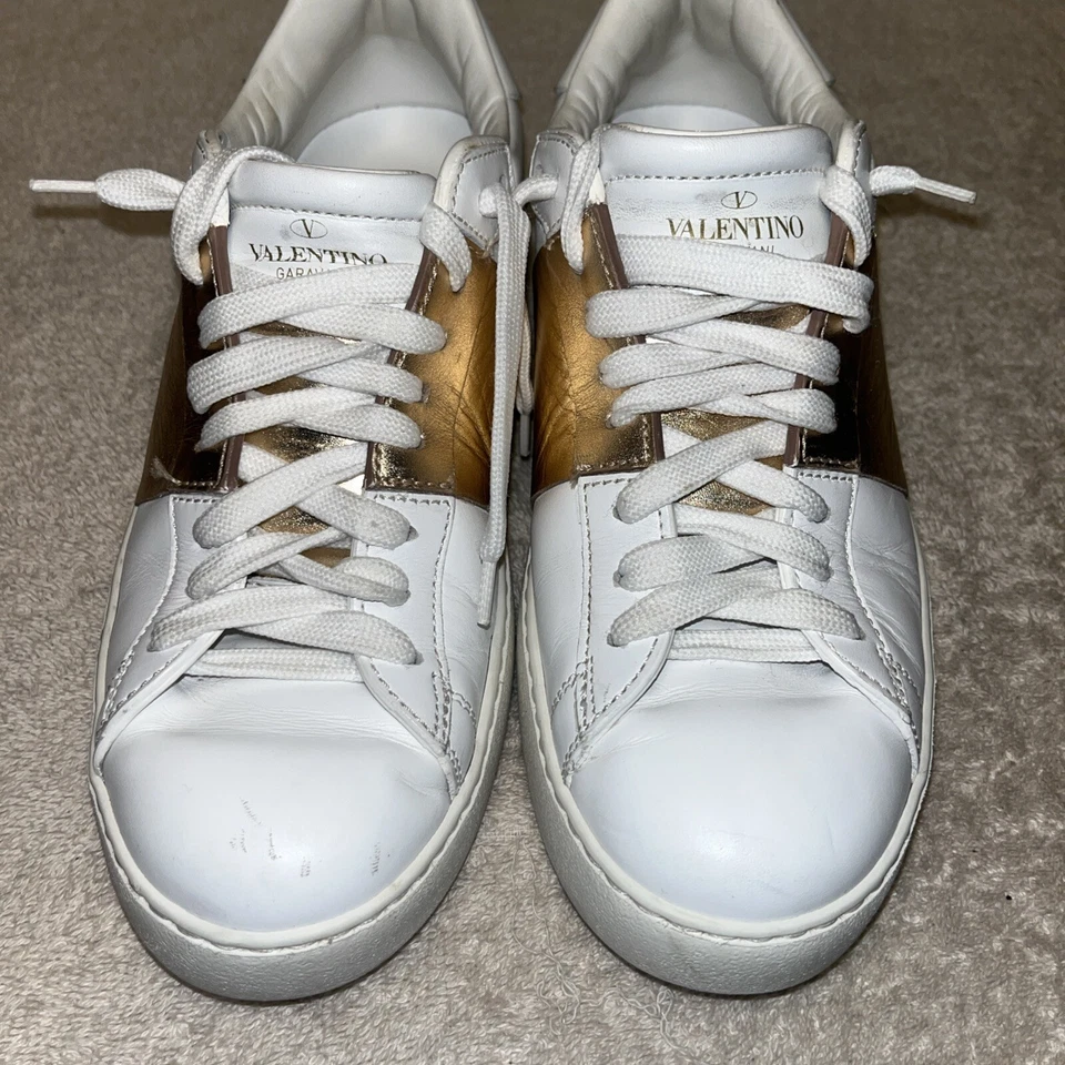 Valentino Garavani Rockstud Low Top Sneakers women Size 39 US 9 - Image 4 of 4