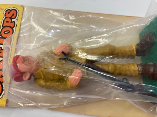 Wilton Cake Topper 1979 6 inch Sharp Shooter in original Pkg Hunter hunting - Picture 3 of 12
