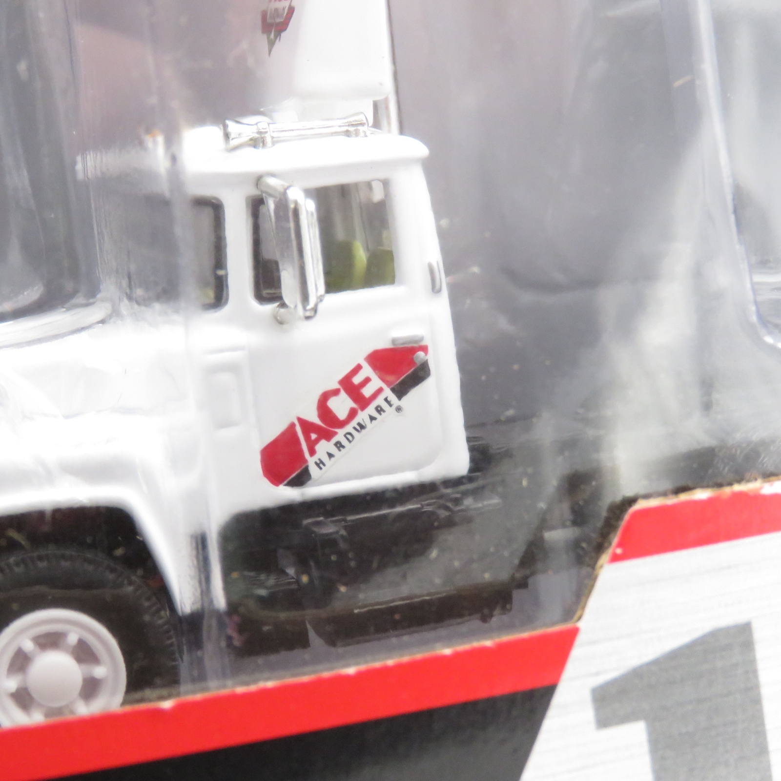 First Gear 164 TractorTrailer Ace Hardware Die Cast Truck 690308