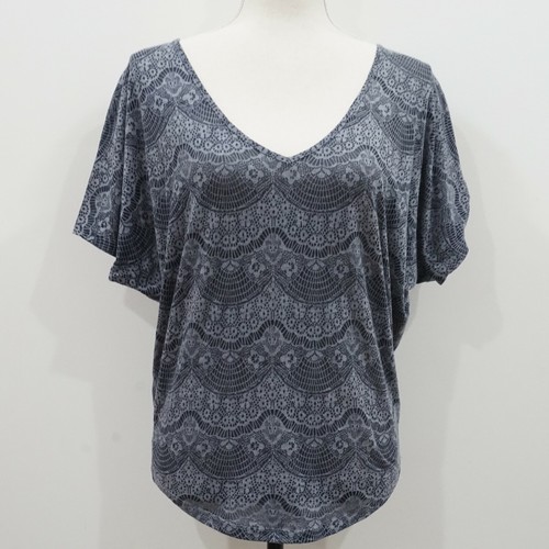 Maurices Women's Gray V-Neck Back Strap Dolman Sleeve Burnout Tee Size XS - Picture 2 of 6