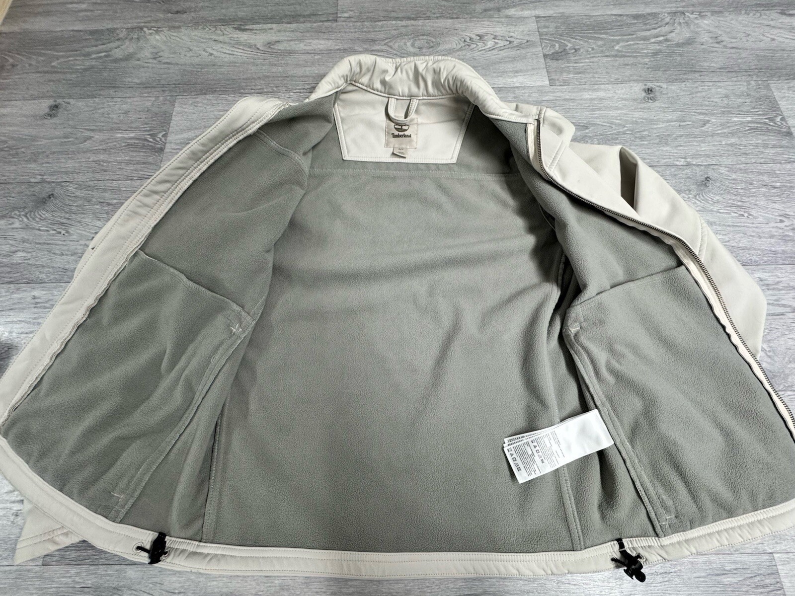 Timberland Men's Softshell Windproof Jacket Size … - image 4