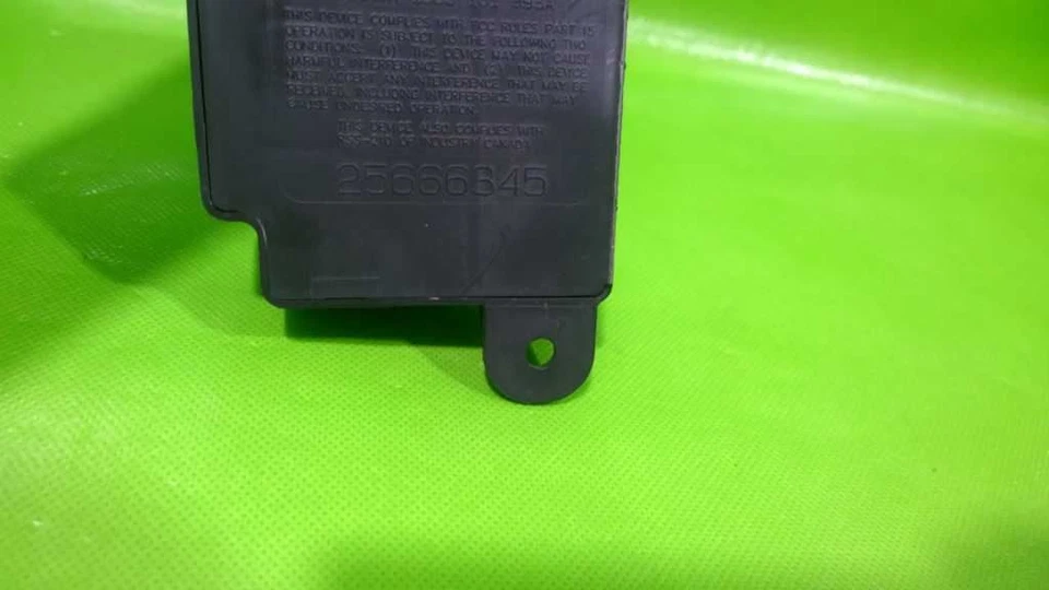 96-99 MÓDULO DE CONTROL DE ENTRADA SIN LLAVE BLOQUEO ROBO LECTURA OEM 4275-9 Foto 4 de 4