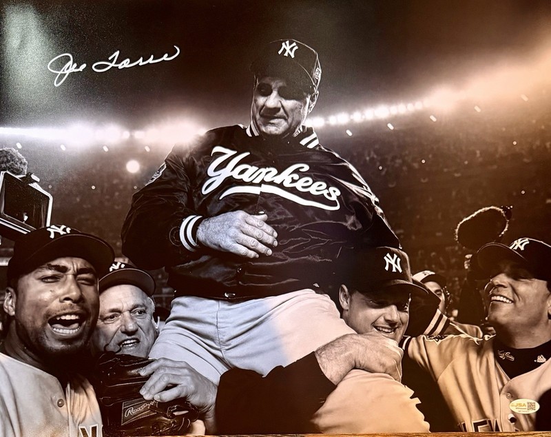 NEW YORK YANKEES MANAGERS HOF JOE TORRE SIGNED AUTO 16x20 PHOTO JSA WITNESS!!