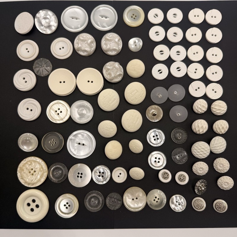 Vtg To Now Button Lot Of 75 Mostly White Plastic Clear Coat Large Honeycomb Dome