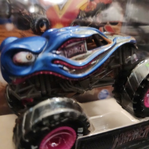 Monster Jam GRAVE DIGGER 25th Anniversary Series 34 Trucks Spin Master Chrome - Picture 4 of 4