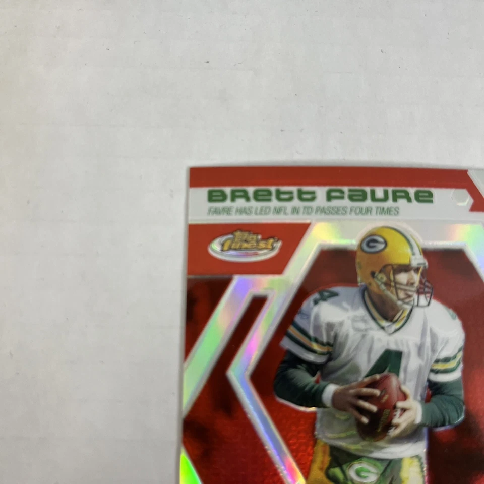 2006 Topps Finest  Refractor /399 Brett Favre #BF14 HOF - Image 4 of 4