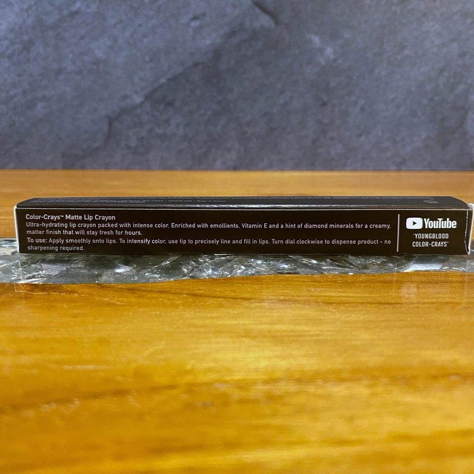 Crayón labial mate Youngblood Color Crays Valley Girl 0,05 oz tamaño completo nuevo en caja Foto 4 de 4