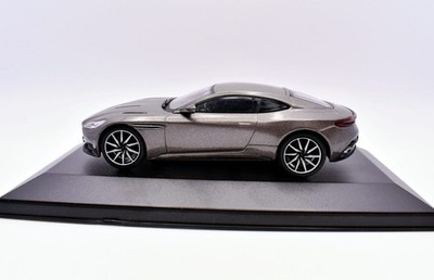 Aston Martin DB11 Modellauto 1:43 Diecast Automodell Sammlung Grau