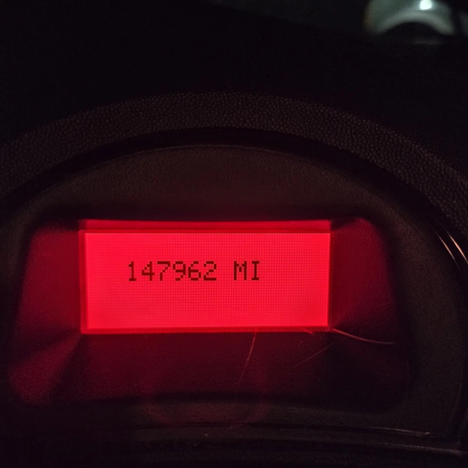 2004-2008 Pontiac Grand Prix Dash Radio Bezel Trim 3 Button 147962 miles - Image 2 of 4