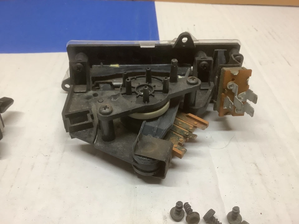 OEM 1980 1981 1982 Corvette calefacción aire acondicionado panel de control consola OEM 344882 Foto 2 de 4