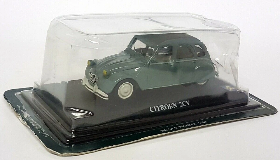 Atlas 1/43 - Citroen 2CV Light Blue Diecast Model Car - Image 2 of 3
