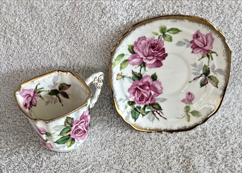 Vintage Royal Stafford Tea Cup & Saucer Cabbage Rose Berkeley England Quadrofoil - Picture 4 of 17