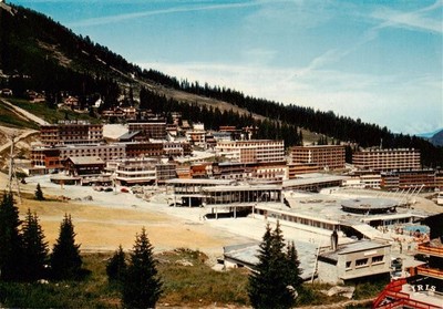 Courchevel 73 Savoie La station en ete