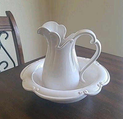 Royal Haeger Ornate Pitcher & Wash Basin Set #4235 USA Vintage White 