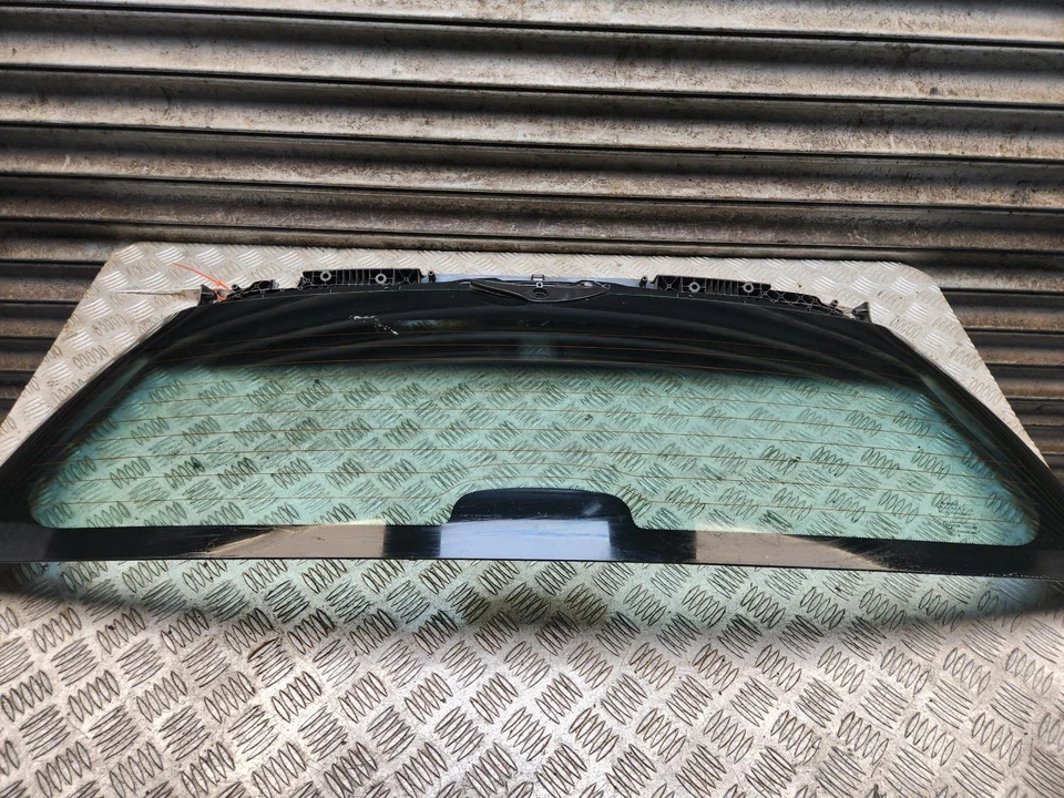 SMART FORTWO GLASS REAR BOOT LID TAILGATE 4517540075 A451 MK2 2006 - 2014 - Image 4 of 4