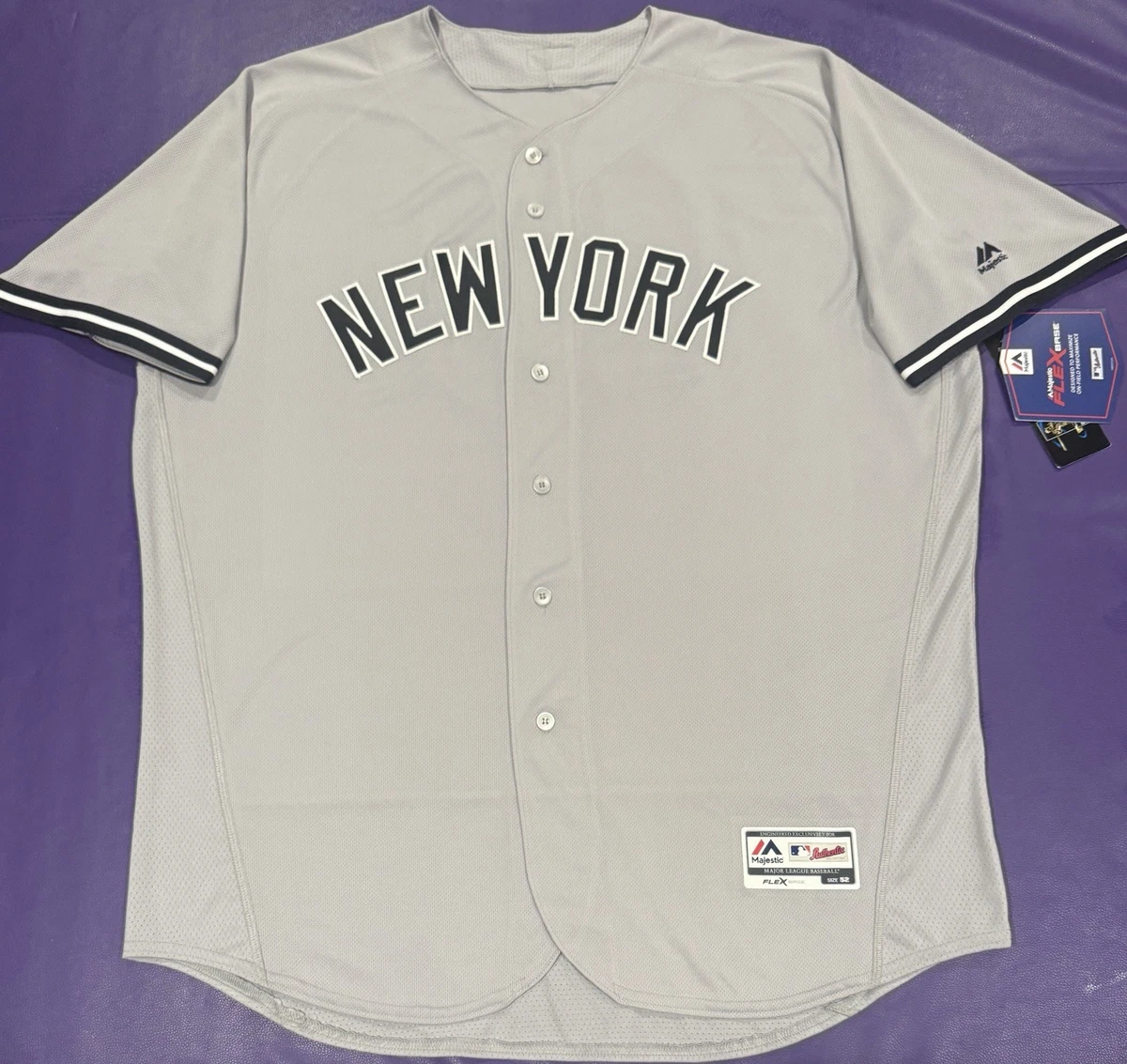 MLB【古着】MAJESTIC NEWYORK YANKEES Majestic New York Yankees 52 Size MLB Fan Apparel & Souvenirs for