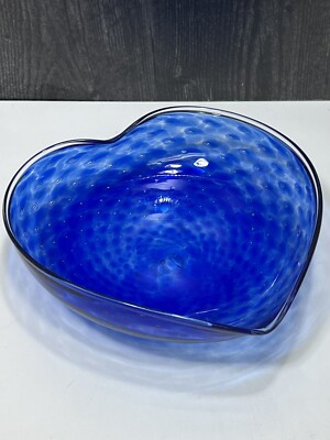 Michael Egan Vt 2001 Cobalt Blue Controlled Bubble Heart Shaped Art Glass Bowl