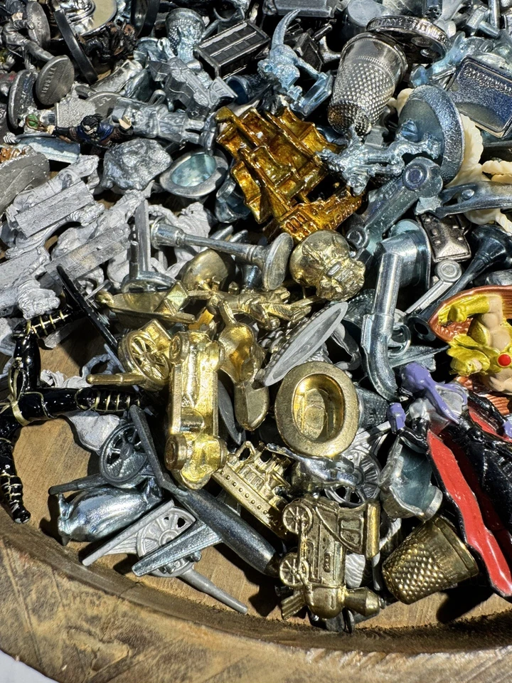 ENORME LOTE 74oz Fichas Monopoly Movers Serie Especial y Regular ¡¡Casi 5 Libras!!! Foto 3 de 4