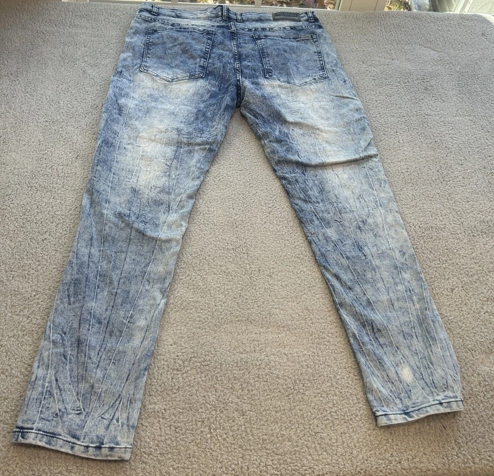 Men's Lion Dynasty Size 40 Distressed Ripped Denim Light Wash Jeans bin67 - Image 2 of 4