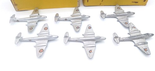 Dinky 732 / 70E Trade Box Meteor Jets X 6 - Picture 12 of 12