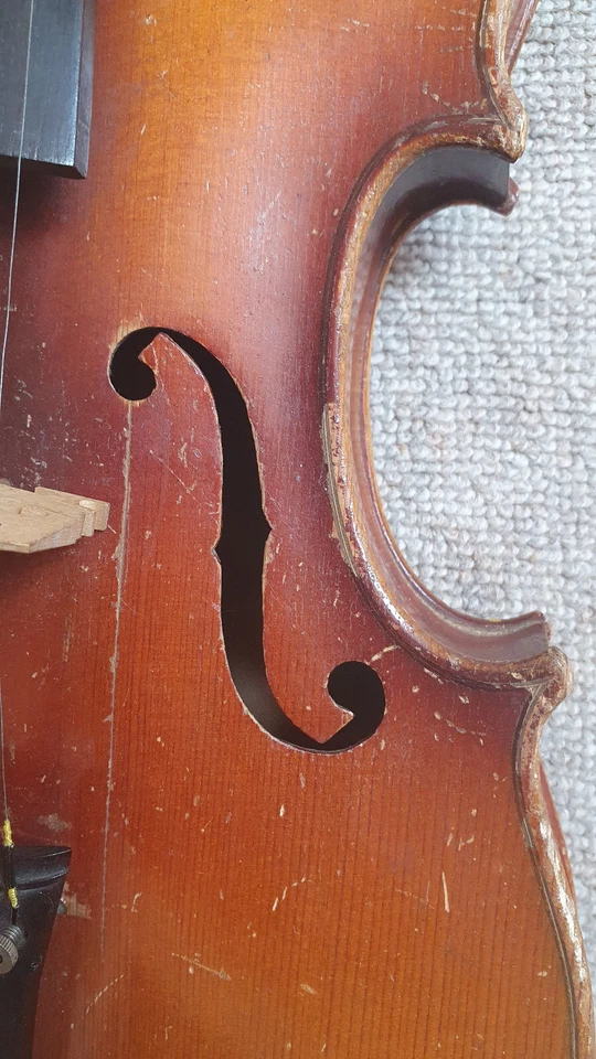 Nice old  Violin 4/4 "Copy of Nicolaus Amati" + branding at the back - Image 4 of 4