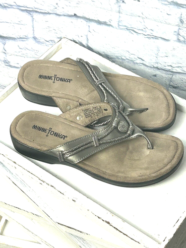 Sandalia Minnetonka Mujer 8 Peltre Cuero Silverthorne Tanga Sin Cordones Chanclas Rk - Imagen 7 de 12