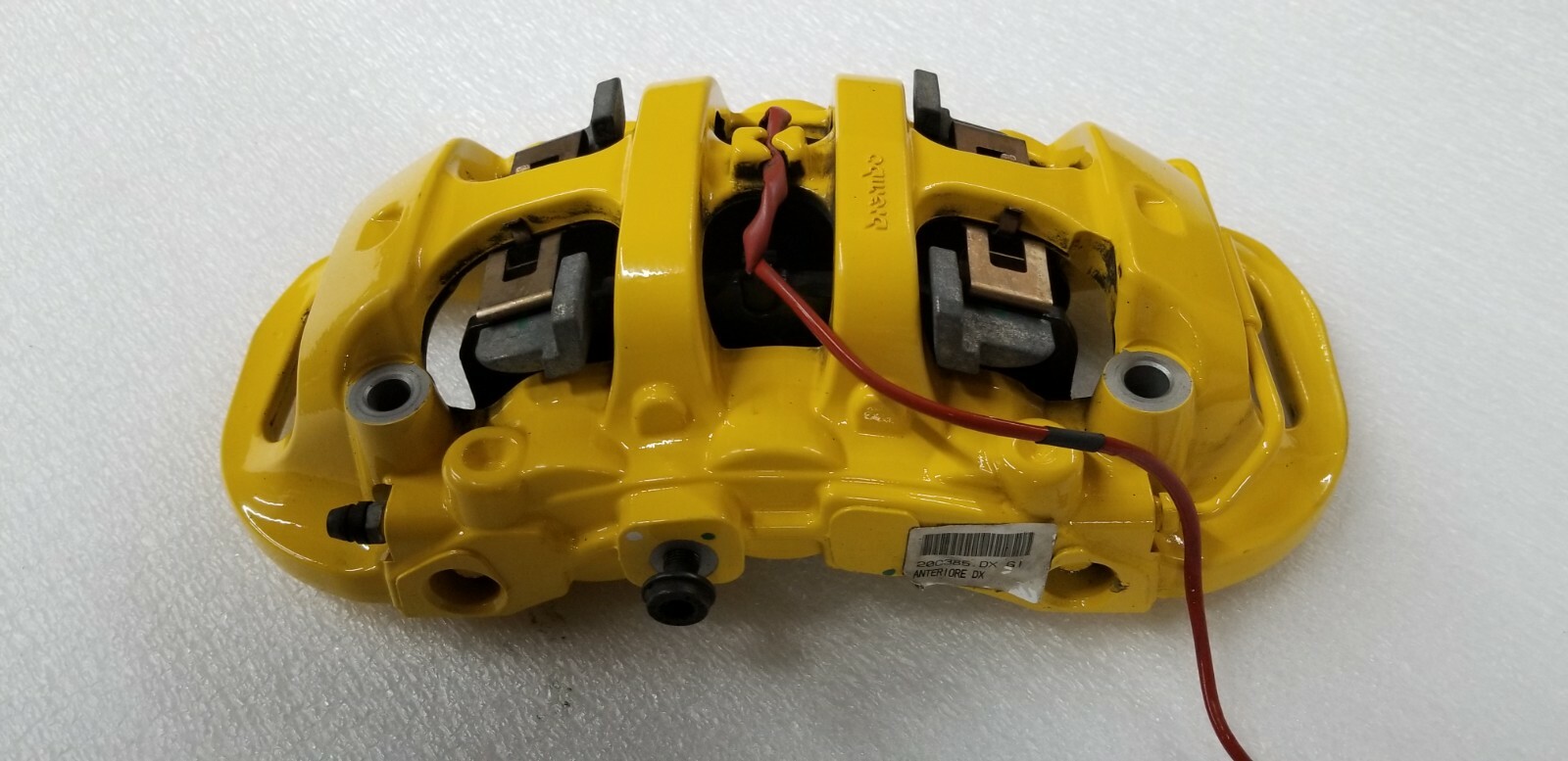 FERRARI 488 FRONT RIGHT PASSENGER CARBON CERAMIC BRAKE CALIPER YELLOW OEM 328377