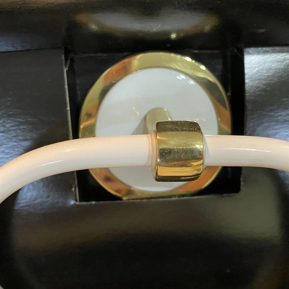 Anillo Toalla Franklin Latón Americana III Latón Sólido y Cerámica Blanca Hecho en EE. UU. Foto 3 de 4