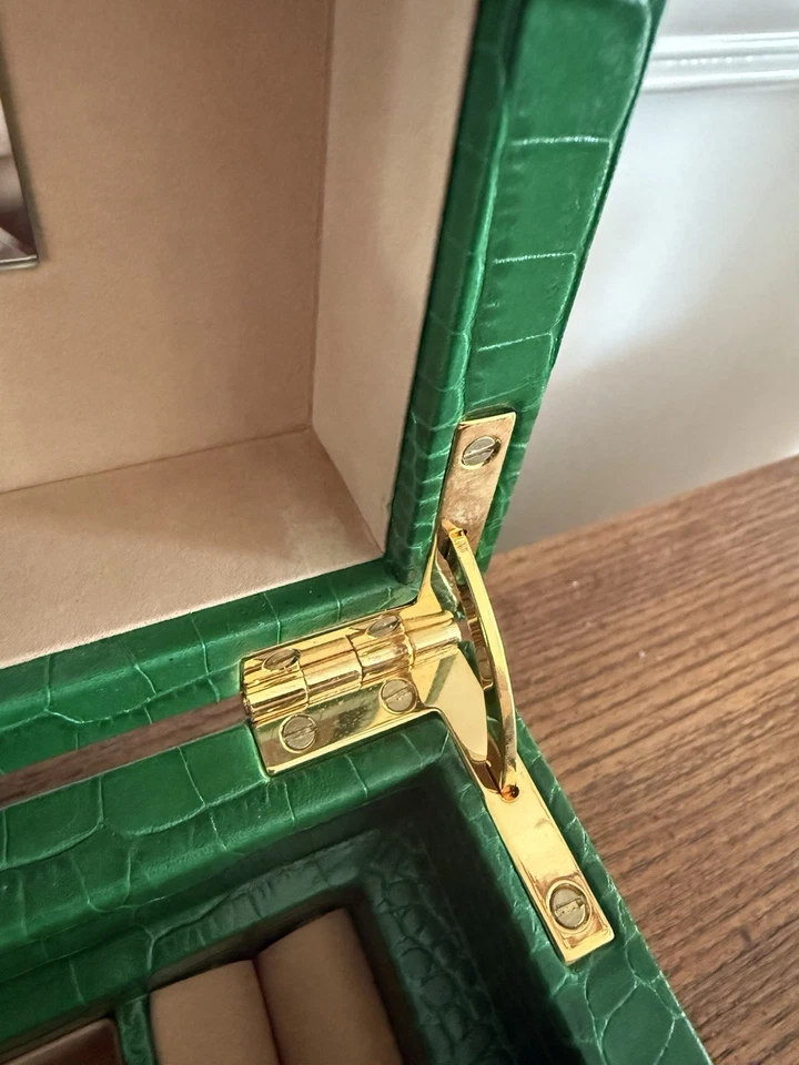 Smythson Mara Lockable Jewellery Box in Green - Image 3 of 4