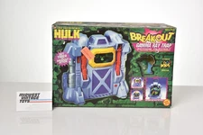 Vintage 1997 Toy Biz Incredible Hulk, Break Out Gamma Ray Trap Playset