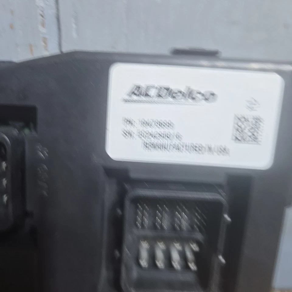 Body Control Module - Image 3 of 4