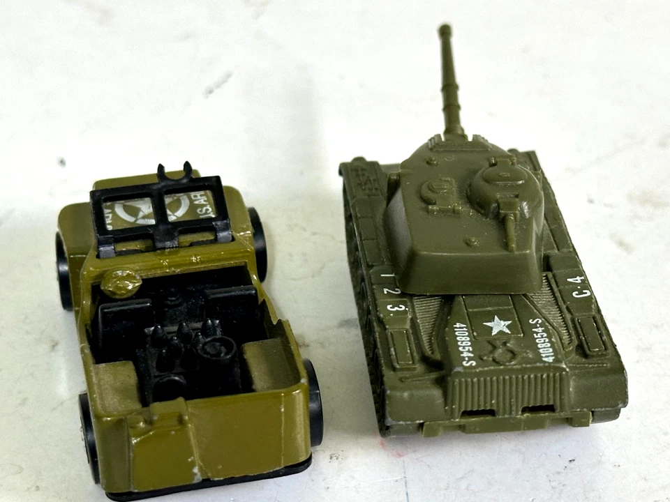 风火轮 BLACKWALL 美国军队军事 C4 坦克和 JEEP 枪 SLINGER 迷彩 绿色 — 第 4/4 张图片