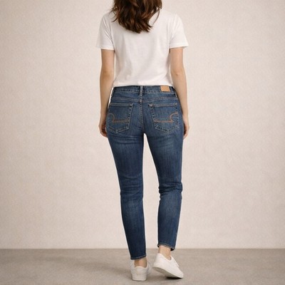 American Eagle Jeans Skinny Stretch Lightly Distressed Fade - Women's Size 2