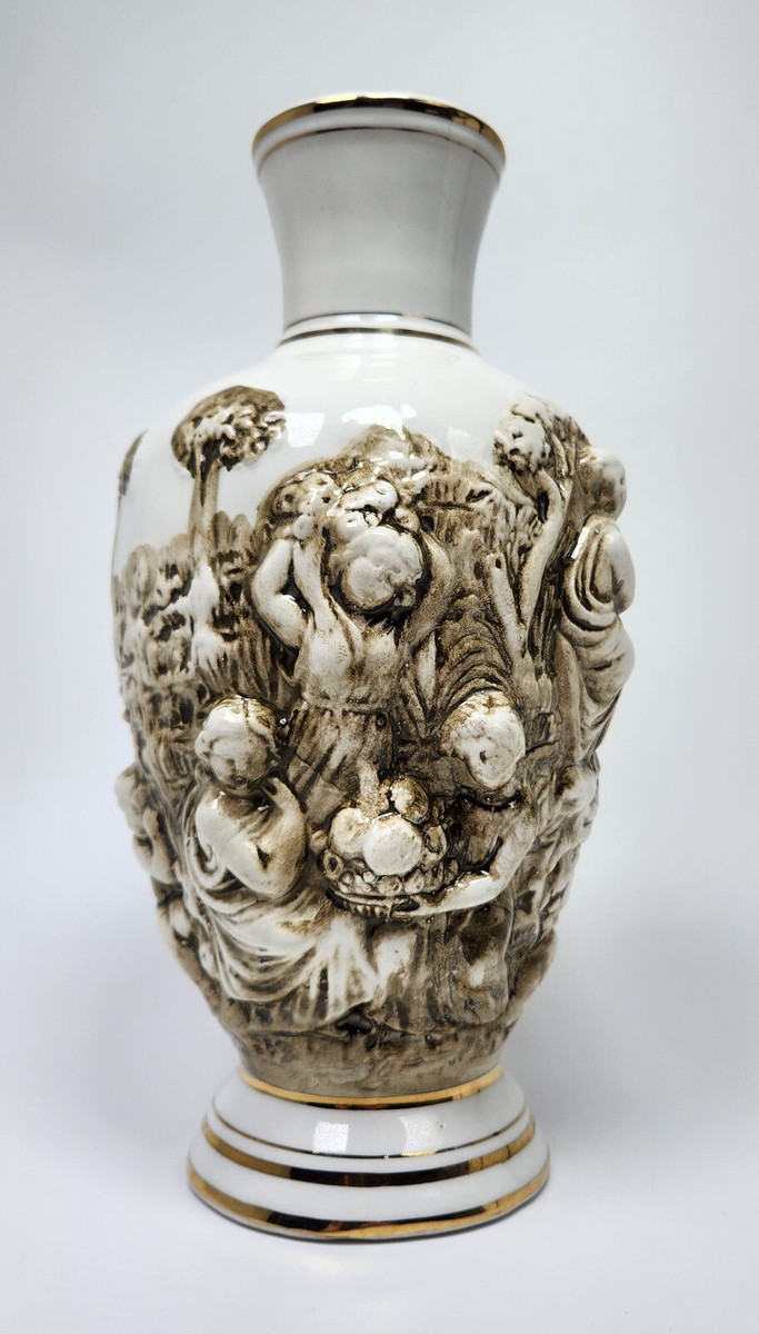 Vintage R. Capodimonte Vase Made In Italy 10