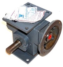 NEW WINSMITH 924MWU SPEED REDUCER 1750 RPM, 50:1 RATIO, 79 HP W/ D-890 HARDWARE