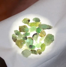 60 CT EMERALD ROUGH, PLEASE CHECK DESCRIPTION & PICTURES